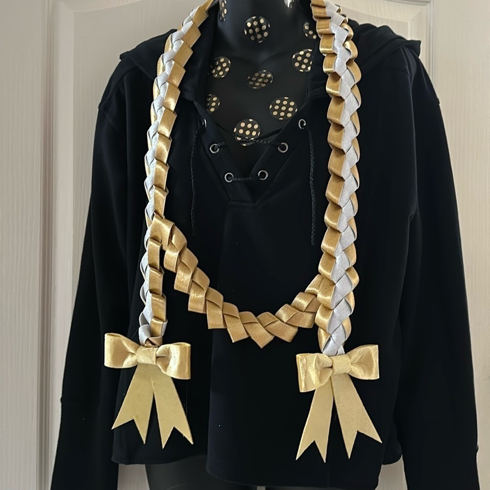 Custom Graduation Lei, Birthday Lei 
Money Lei Class of 2024 rose /gold - Picture 13 of 17